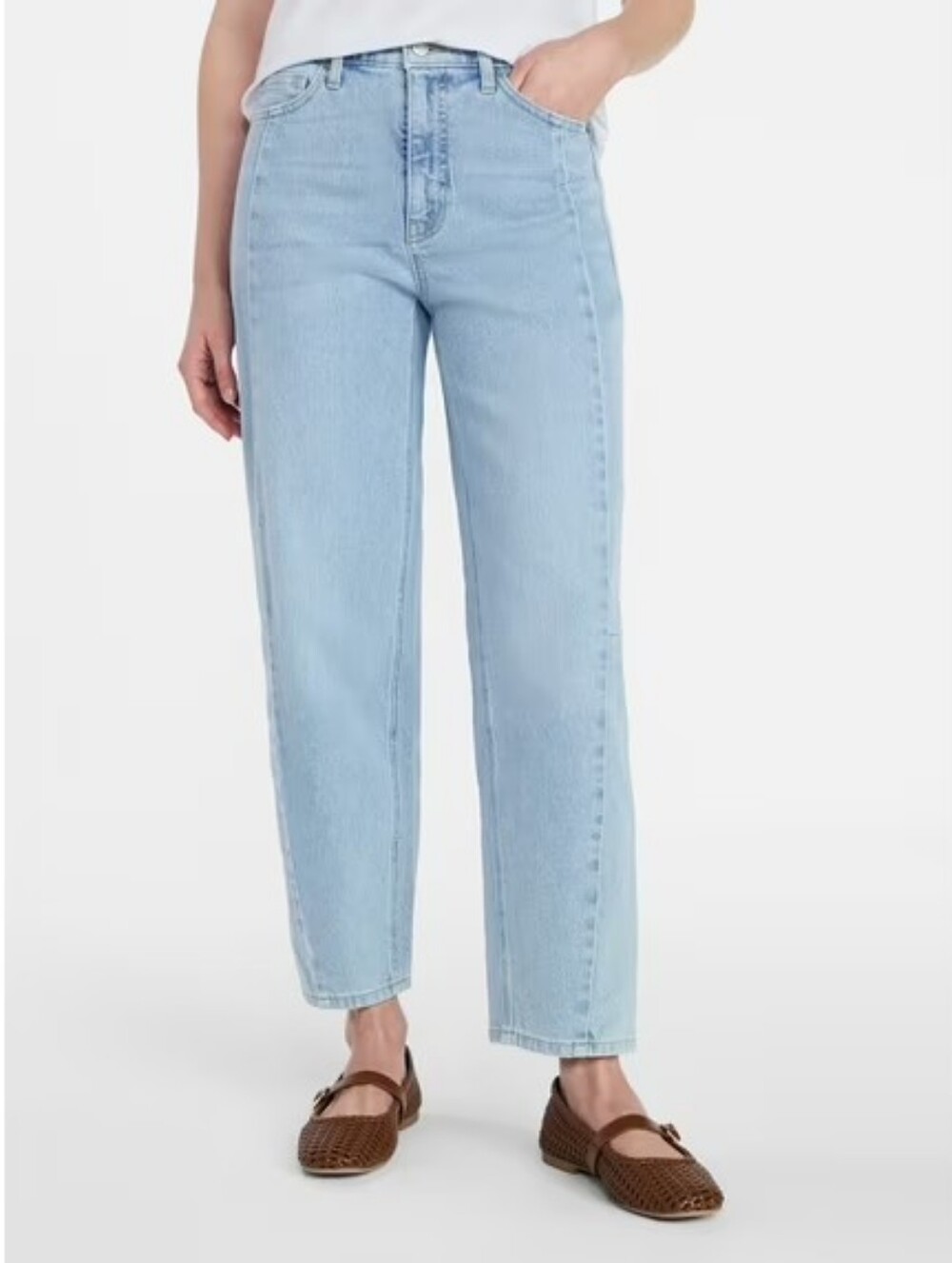 Time & Tru Women's High Rise Barrel Jeans Light Wash Reg & Plus Sizes 28" Inseam